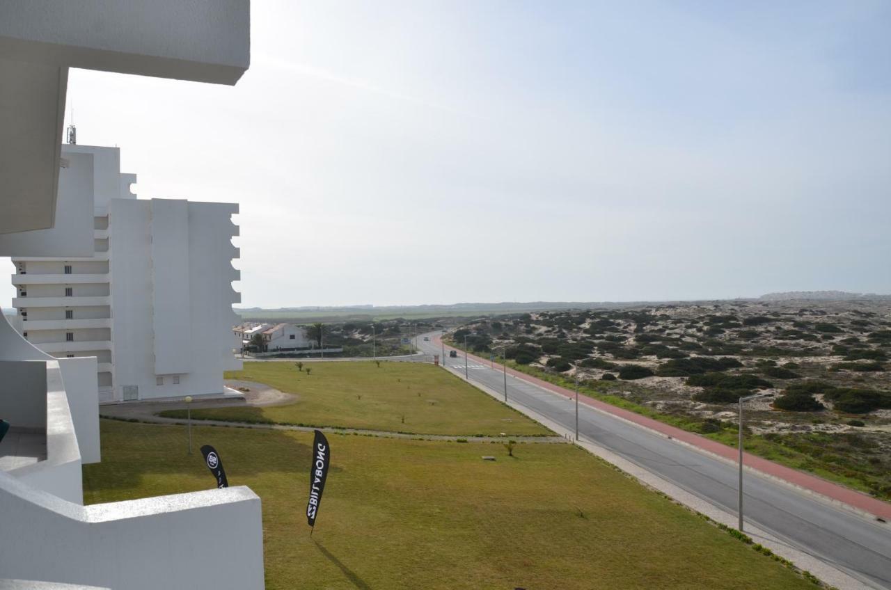 Baleal Tower Bay Apartment Феррел Экстерьер фото